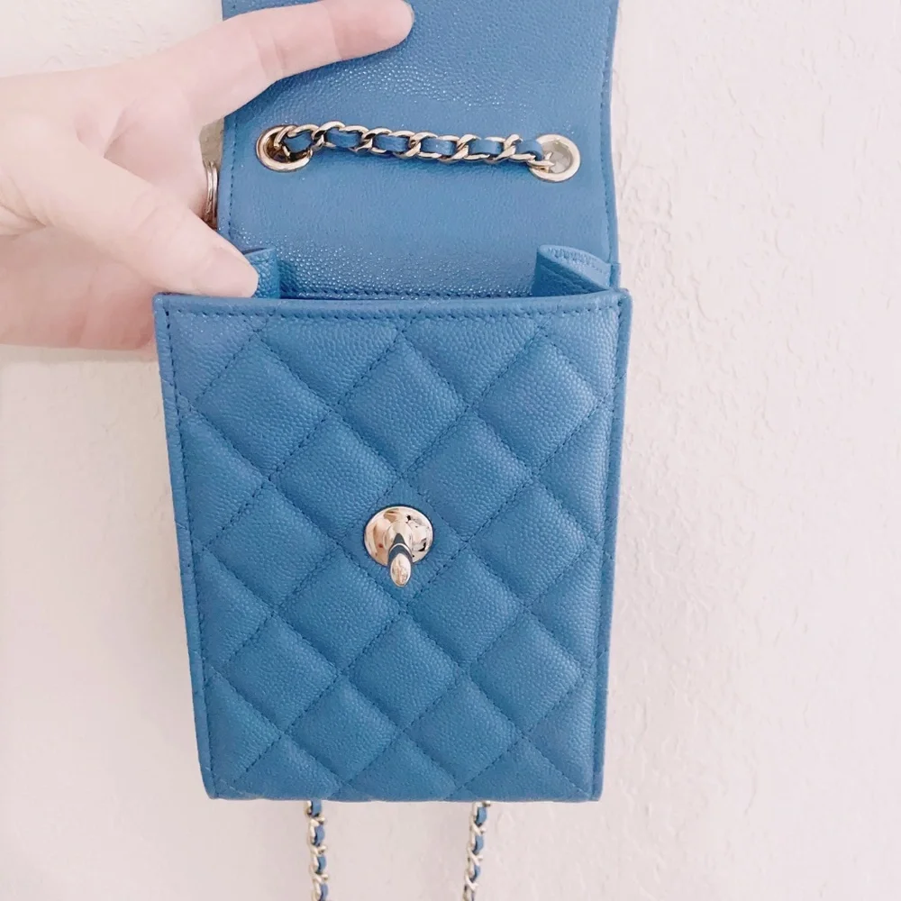 Chanel classic flap phone holder bag - Picture 5 of 8